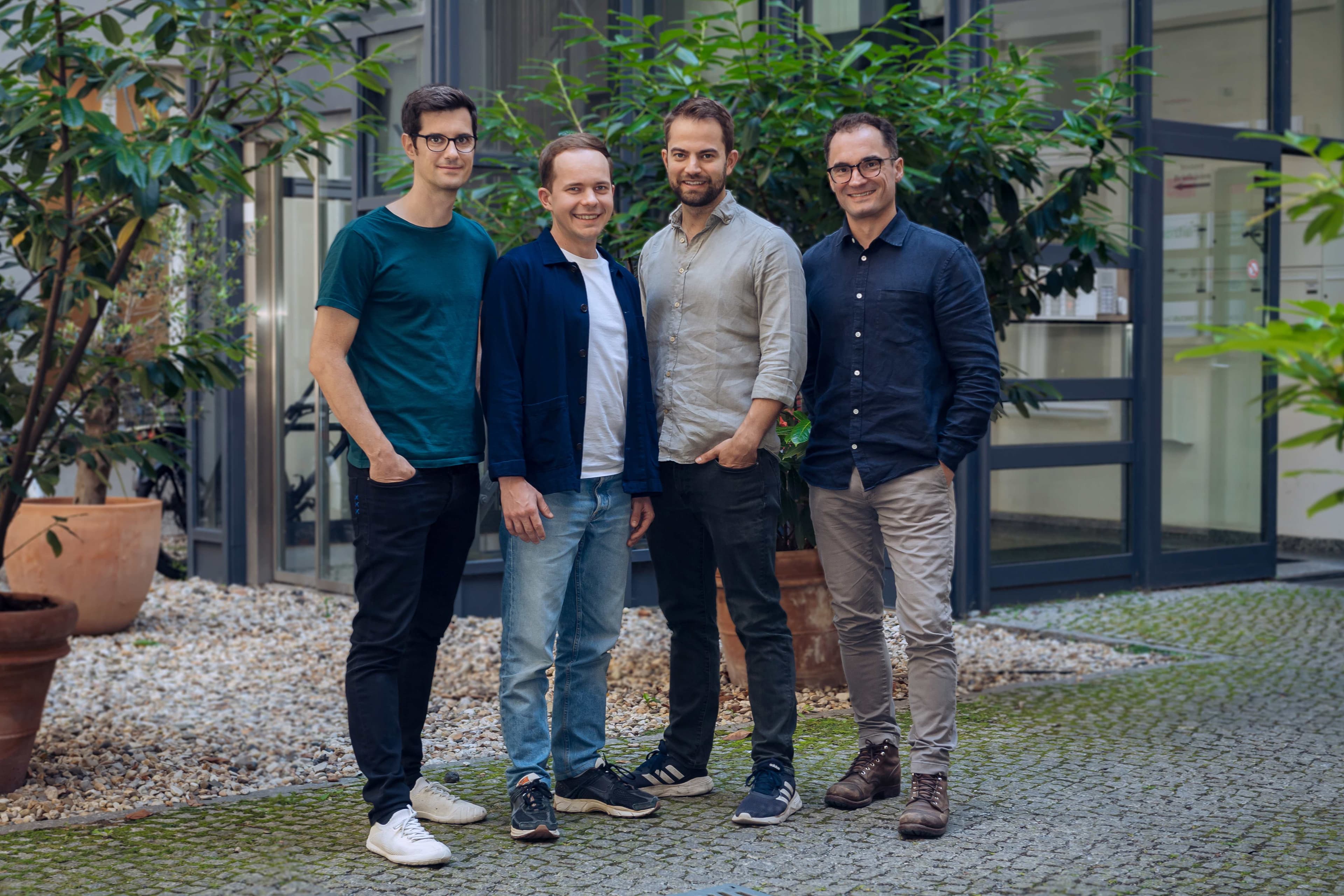Das Team von EventFirst steht zusammen
